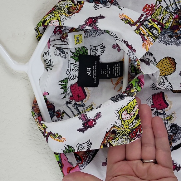 H&M x SpongeBob Squarepants Relaxed Fit Patterned Resort Shirt Size Large - Picture 3 of 13